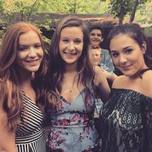 Meet your Posher, Kelly